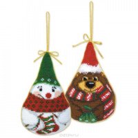 Набор для вышивания крестом новогодних игрушек Риолис "Снеговик и медведь"