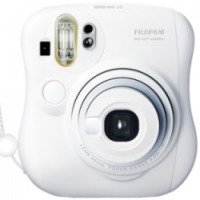 Цифровой фотоаппарат Fujifilm Instax 210