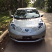 Автомобиль Nissan Leaf хэтчбек