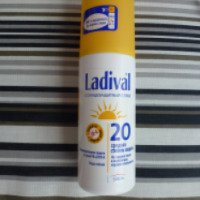 Солнцезащитный спрей Ladival SPF 20