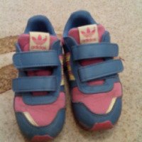 Детские кроссовки Adidas со стелькой adiFit