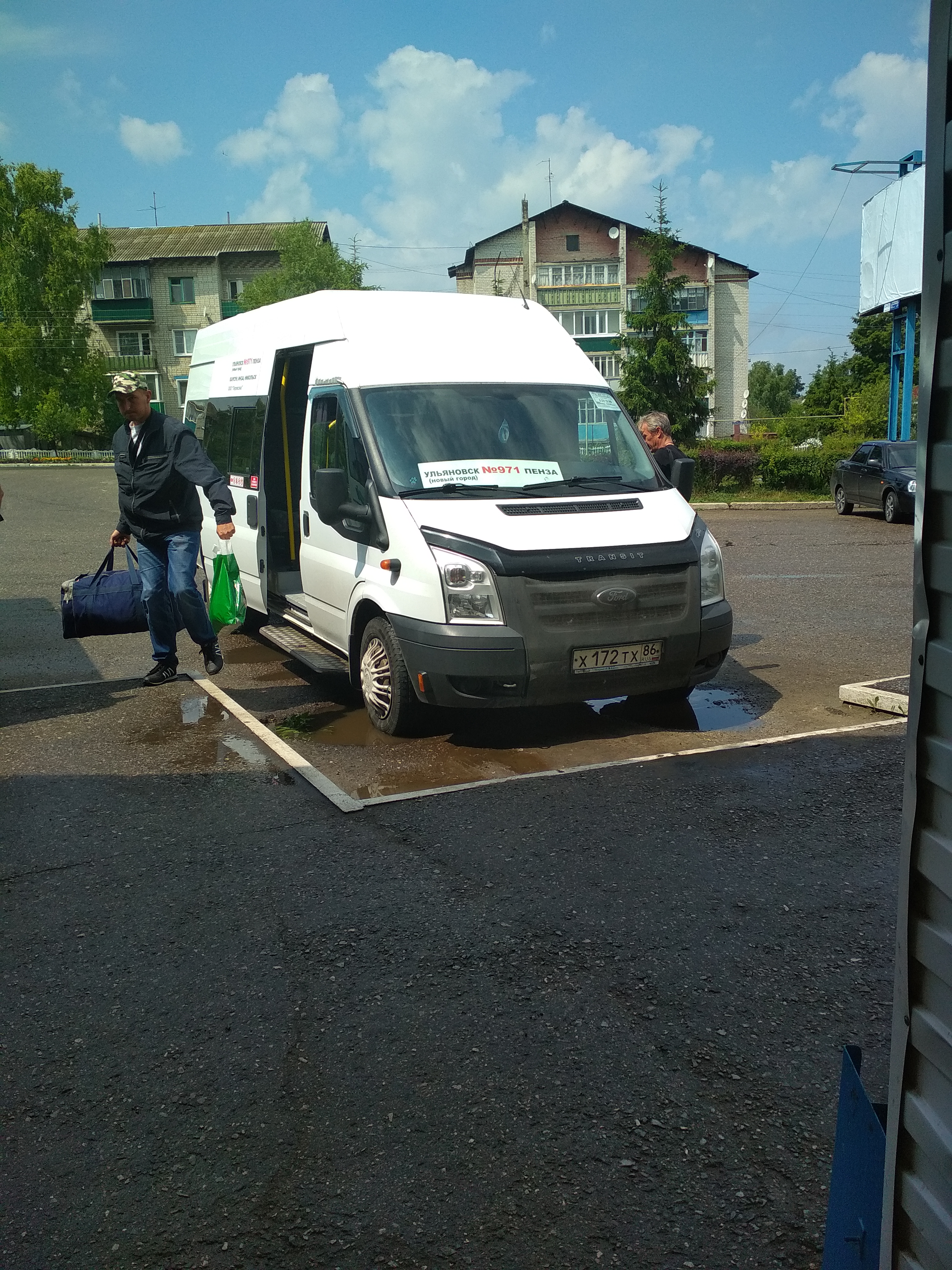 Автовокзал 73 купить. Микроавтобус Ульяновск. Фото Ульяновске маршрутка НОЧУ.